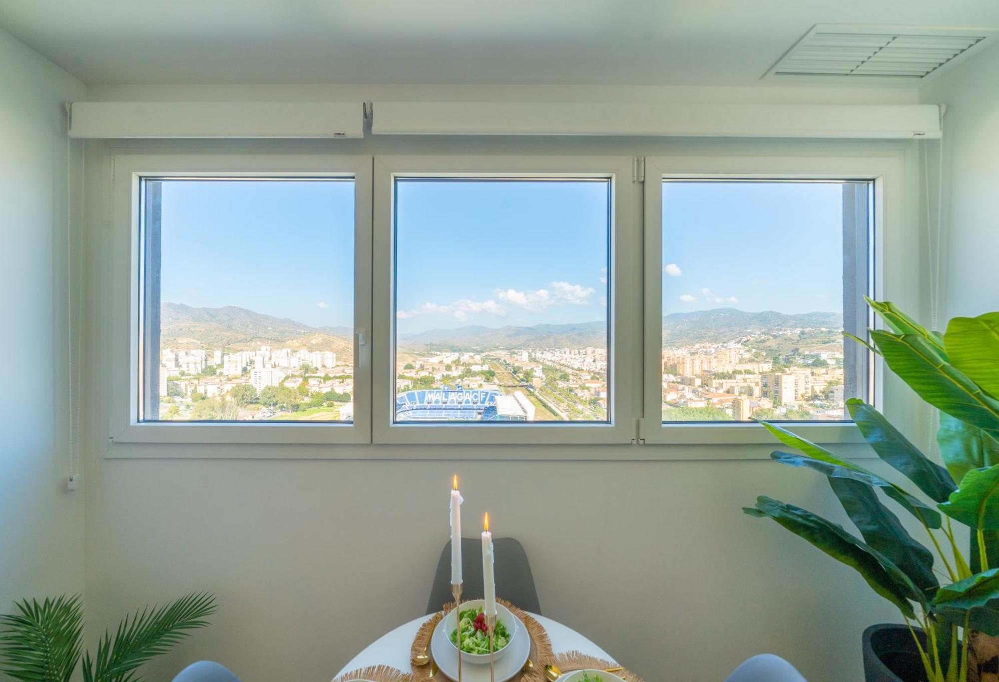 Апартаменти Xpce Urban 4 Malaga Skyline - Free Parking Екстер'єр фото