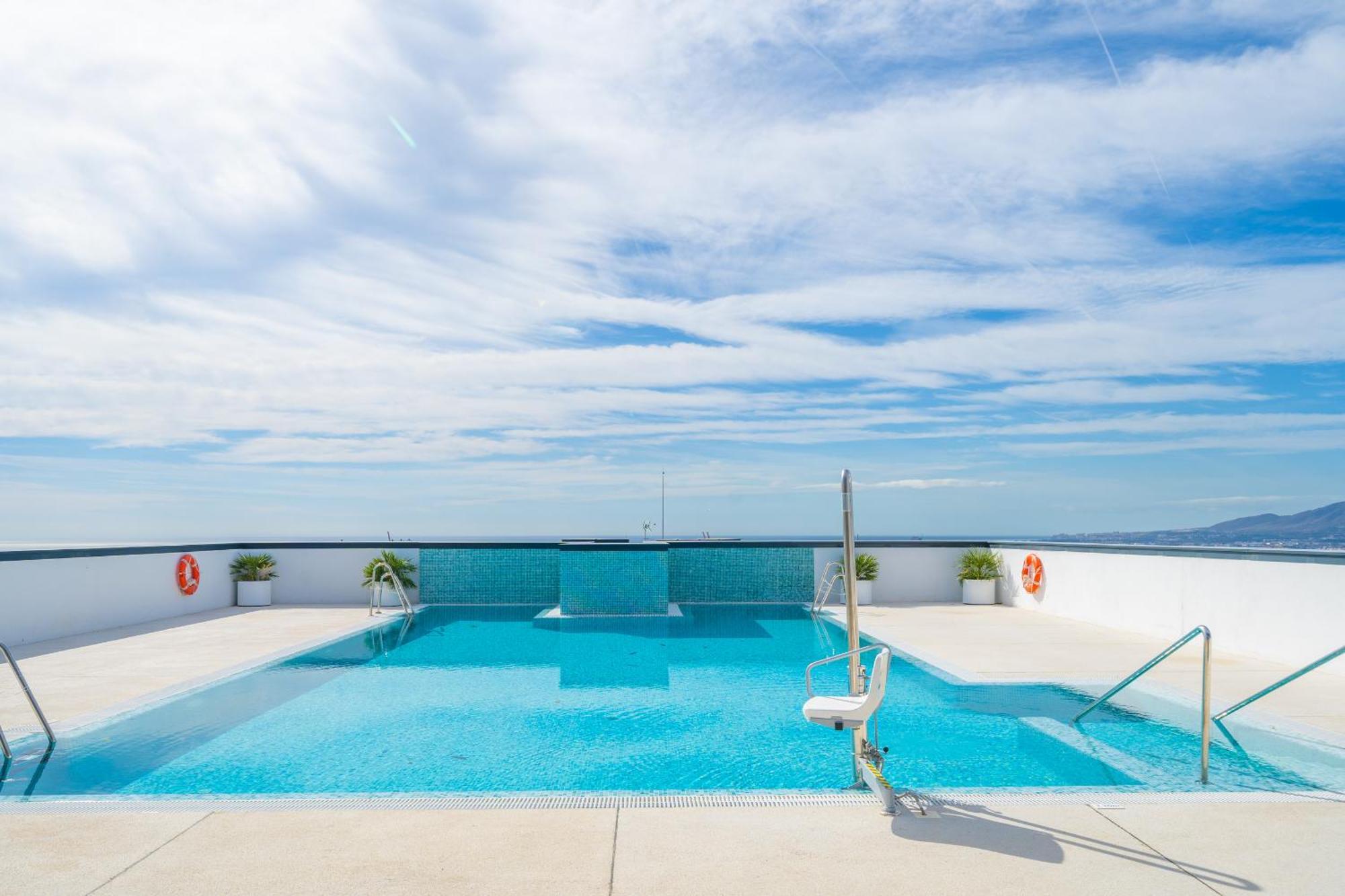 Апартаменти Xpce Urban 4 Malaga Skyline - Free Parking Екстер'єр фото